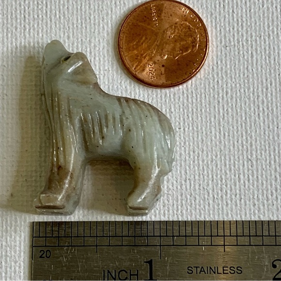 Soapstone WOLF Figurine MINI Carved Stone Coyote Dog Carving Crystal Animal 1.5" - Picture 10 of 11